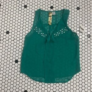 Nwt spoiled sleeveless shirt size small